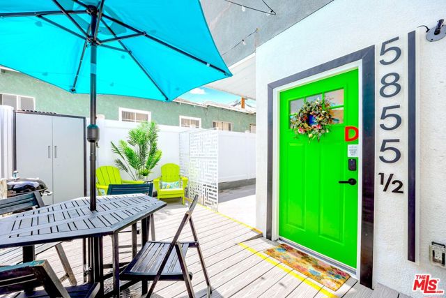 5853 Vineland Avenue, North Hollywood CA: https://media.crmls.org/mediaz/9181e42c-2b24-40f0-bc6a-1a98c226ae23.jpg