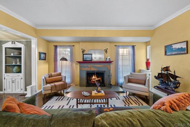 Detail Gallery Image 5 of 41 For 2847 Broadway, San Diego,  CA 92102 - 4 Beds | 4 Baths