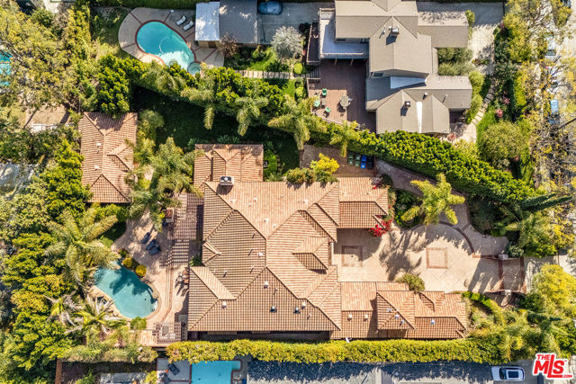 14933 Sutton Street, Sherman Oaks CA: https://media.crmls.org/mediaz/91851cdd-f71f-4d11-92c1-158a4522ade1.jpg