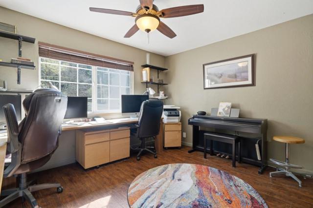 Image 23 of 41 For 17200 Holiday Drive