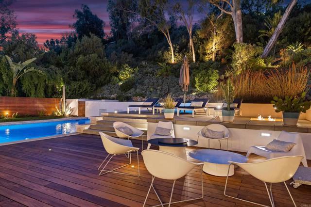 6672 Avenida Andorra, La Jolla CA: https://media.crmls.org/mediaz/9185ab43-c238-4bab-8dd8-154201d9695b.jpg