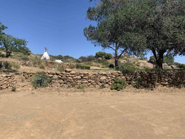 Image 37 of 51 For 25675 Potrero Park Dr