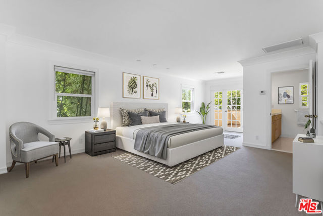 8818 Rangely Avenue, West Hollywood CA: https://media.crmls.org/mediaz/918717c6-e195-44f3-a208-3f03eb725f74.jpg