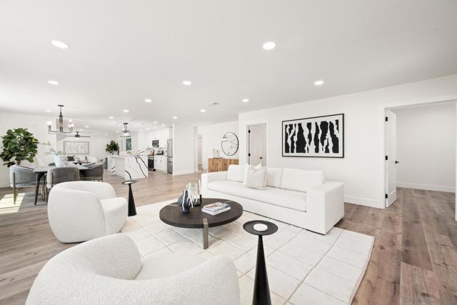 8287 Panchoy St, San Diego CA: https://media.crmls.org/mediaz/9187aa8d-46d7-4b00-a336-866d9085dd3f.jpg