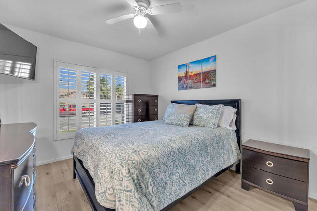 Image 23 of 33 For 45360 Desert Fox Drive