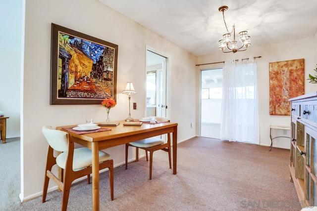 16555 Caminito Vecinos, San Diego CA: https://media.crmls.org/mediaz/9187fe7e-ed47-446a-8824-adc303b4936d.jpg