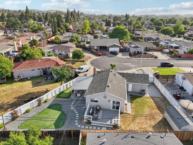 4273 Glazier Court, Concord CA: https://media.crmls.org/mediaz/918826ce-1cde-43c0-b6c7-4bddfb09b747.jpg