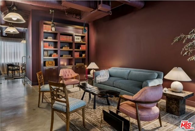 Commercial for Sale in Los Angeles, California