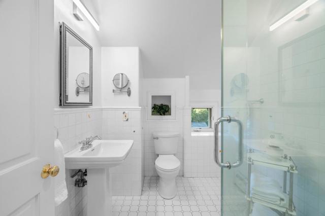 19050 Camino Barco, Saratoga CA: https://media.crmls.org/mediaz/918b5f9a-33fb-406b-a94e-a057f6102237.jpg