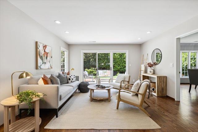 471 Claremont Way, Menlo Park CA: https://media.crmls.org/mediaz/918c724f-fdfa-4de6-af21-74412d2c6d47.jpg
