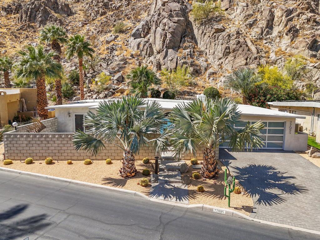 MLS #219138722DA image #4