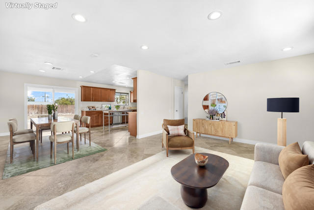 42720 Kansas Street, Palm Desert CA: https://media.crmls.org/mediaz/918ddaf4-6dc0-46b2-81f0-949ff625c17b.jpg