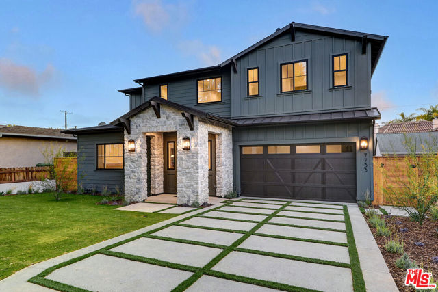 7733 Henefer Avenue, Los Angeles CA: https://media.crmls.org/mediaz/918decab-e73f-4a2d-9bac-163a742e1933.jpg