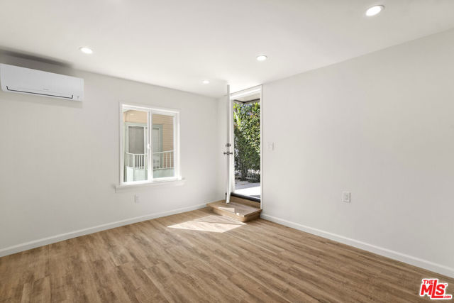 8824 Harratt Street photo 7