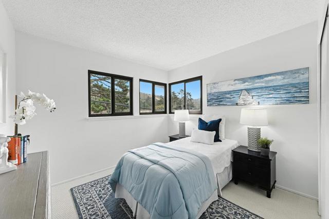 1527 Terra Nova Boulevard, Pacifica CA: https://media.crmls.org/mediaz/918e89ae-a3c5-4764-9523-182735726ada.jpg