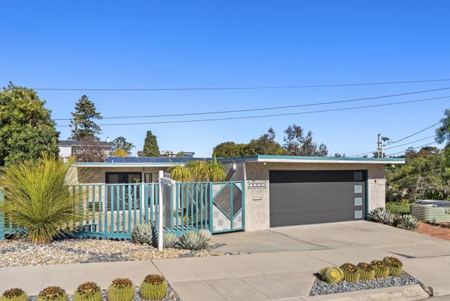 Detail Gallery Image 2 of 50 For 1004 W Walnut Ave., San Diego,  CA 92103 - 4 Beds | 3 Baths