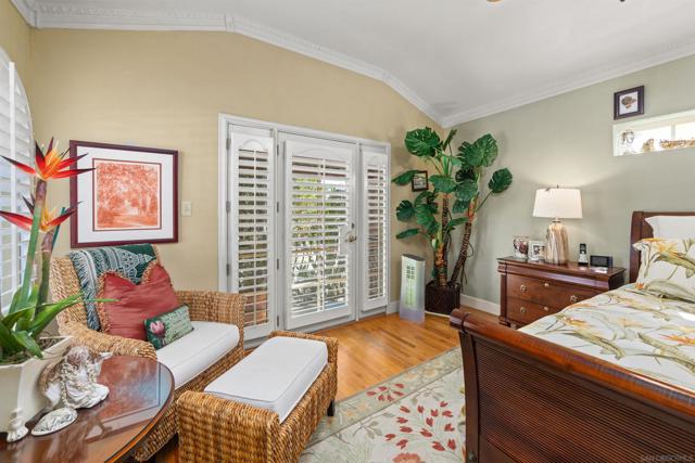 625 4th Street, Coronado CA: https://media.crmls.org/mediaz/918fa0d7-adb0-4001-adf1-c654efa2bb28.jpg