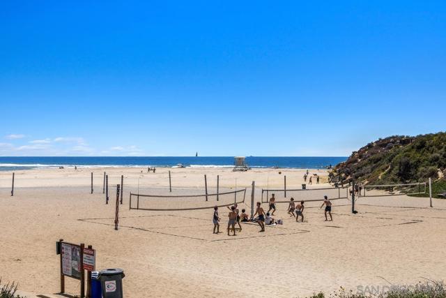 147 S Rios, Solana Beach CA: https://media.crmls.org/mediaz/9191824c-1e36-476c-8c2b-970a1cd4d49c.jpg
