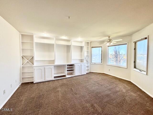 4249 Harbour Island Lane, Oxnard CA: https://media.crmls.org/mediaz/91926006-3843-41be-9fd2-d224f462908c.jpg