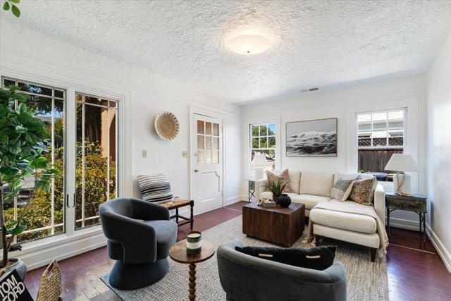 806 Seabright Avenue, Santa Cruz CA: https://media.crmls.org/mediaz/9195df5d-a8d1-419a-99ab-bd13e2460937.jpg