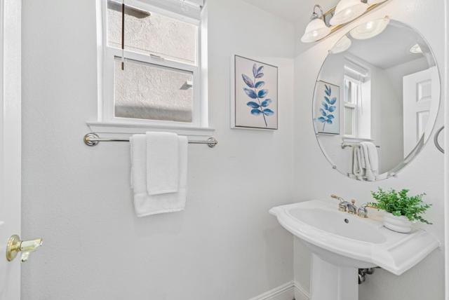 1658 Pala Ranch Circle, San Jose CA: https://media.crmls.org/mediaz/91960a19-27f5-4135-8da9-165ac00c4a5c.jpg