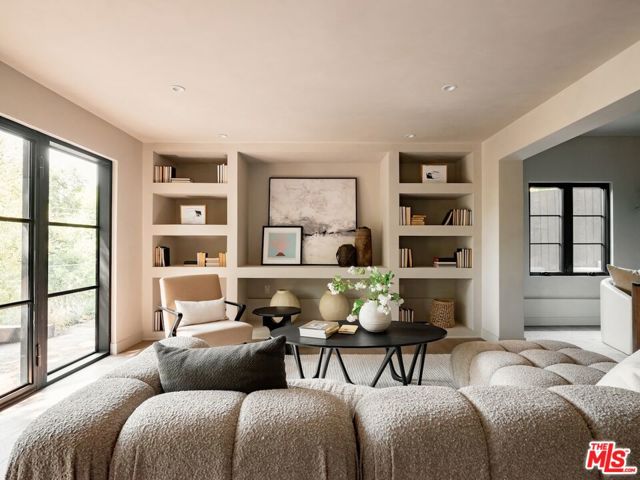 4790 Galendo Street, Woodland Hills CA: https://media.crmls.org/mediaz/91969ef3-d886-4300-bdf2-aa92f27d1e98.jpg