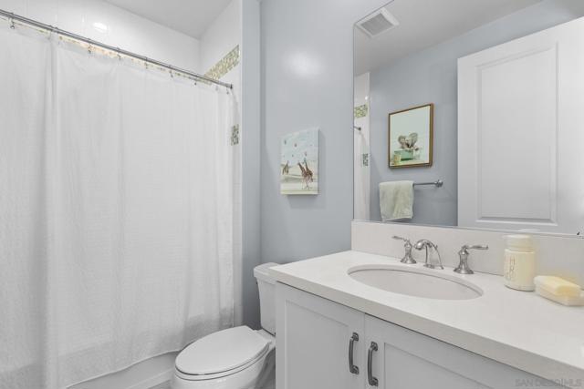 4719 Crespi Ct, Carlsbad CA: https://media.crmls.org/mediaz/9196ad1f-ef39-4935-813e-1d96fb25f097.jpg