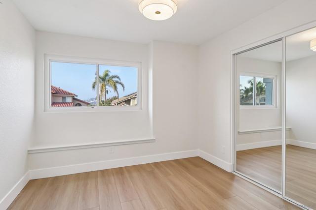 664 Crescent Dr, Chula Vista CA: https://media.crmls.org/mediaz/9196bcc8-4bd4-401a-b4a0-303fcf1b14b3.jpg