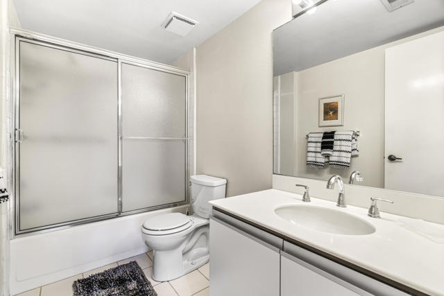 1456 Tiffany Circle N, Palm Springs, CA 92262