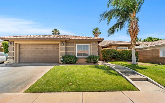 69867 Kent Place, Cathedral City CA: https://media.crmls.org/mediaz/9197fc36-85de-4157-8742-3ab101936e25.jpg
