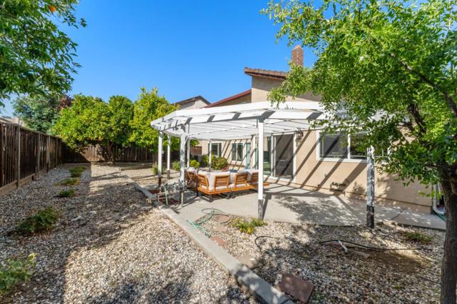 3195 Kawalker Lane, San Jose CA: https://media.crmls.org/mediaz/91984ebe-1c87-4af4-a713-e8114ca6f790.jpg