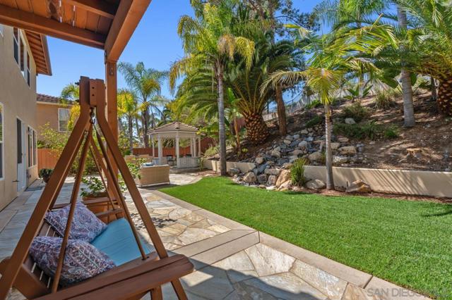 11324 Luxembourg Way, San Diego CA: https://media.crmls.org/mediaz/919a600b-847f-4f8c-9f68-47105b8a655a.jpg