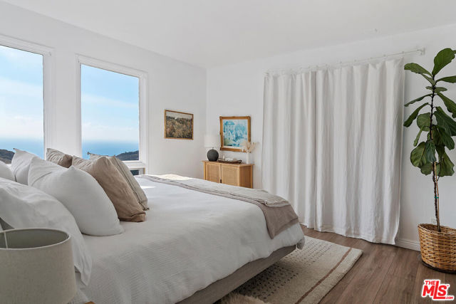 2959 Seabreeze Drive, Malibu, California 90265, 3 Bedrooms Bedrooms, ,1 BathroomBathrooms,Single Family Residence,For Sale,Seabreeze,25499271