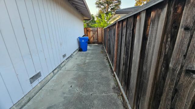 41056 Pajaro Drive, Fremont CA: https://media.crmls.org/mediaz/919a6f16-baa6-4756-abce-052361a3aab2.jpg