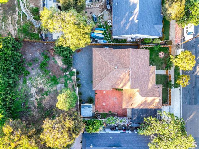 4920 Elsa Road, San Diego CA: https://media.crmls.org/mediaz/919a9e62-2304-455a-a7eb-a13da1c9b2e3.jpg