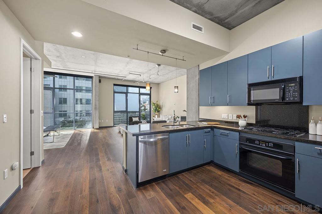 527 Tenth Ave