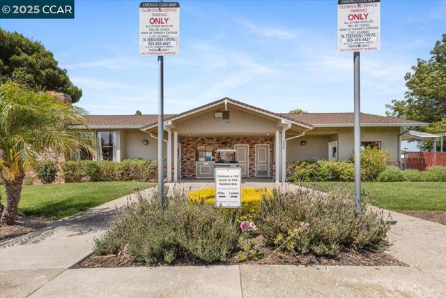 193 Maureen Cir, Bay Point CA: https://media.crmls.org/mediaz/919cec1f-f61a-4842-913d-e38c1756d8f0.jpg