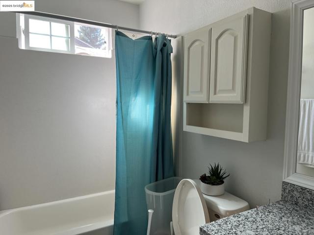 868 Florin RD, Sacramento CA: https://media.crmls.org/mediaz/919d457a-2403-4da5-bf0b-e916dd6fe92f.jpg