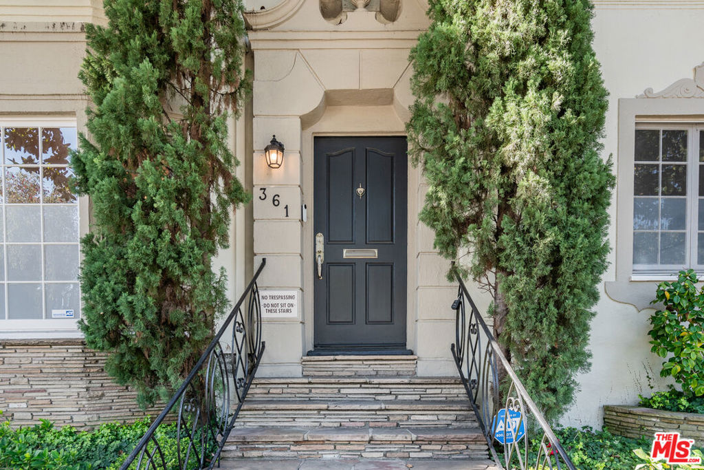 361 S Doheny Drive