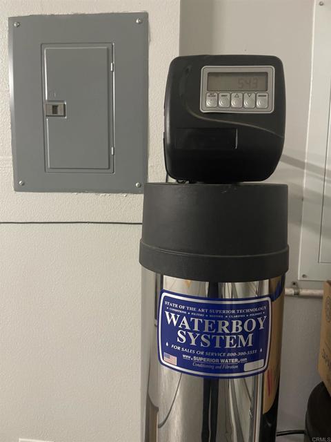 Detail Gallery Image 25 of 26 For 438 Cota Ln, Vista,  CA 92083 - 4 Beds | 3/1 Baths