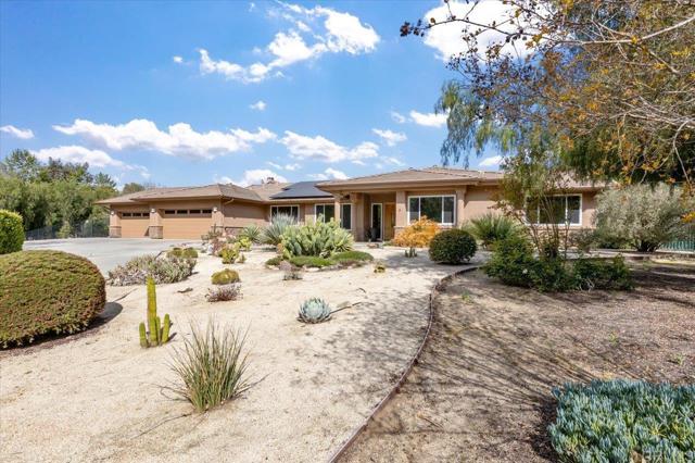 Detail Gallery Image 2 of 47 For 16270 Pauma Valley Dr, Pauma Valley,  CA 92061 - 4 Beds | 3 Baths