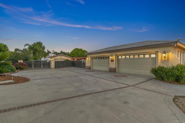 1508 Sequoia Lane, Vista CA: https://media.crmls.org/mediaz/91a2637e-03f4-47b6-97a9-074278ac8e38.jpg