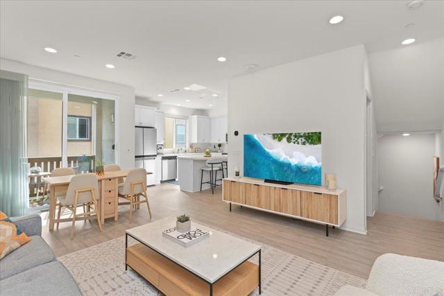177 Mission Villas Rd, San Marcos CA: https://media.crmls.org/mediaz/91a2f050-9414-4bb5-8b58-8b81bc01353b.jpg
