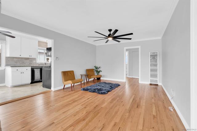 3921 Juniper St, San Diego CA: https://media.crmls.org/mediaz/91a383ac-8a2b-4b54-9a46-a69514423fc1.jpg