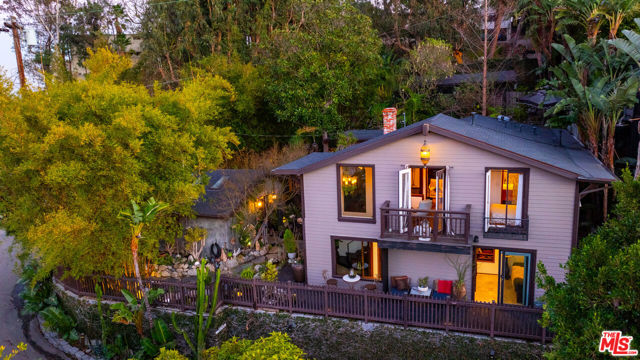 8306 Yucca Trail, Los Angeles CA: https://media.crmls.org/mediaz/91a3ea7b-8a8c-4c34-87a3-63ca351781d3.jpg