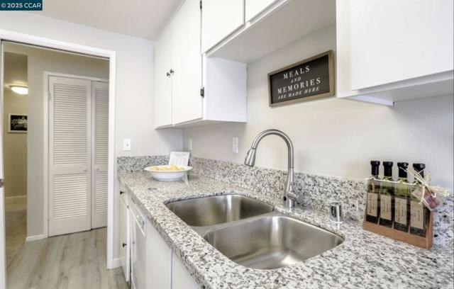 1095 Mohr Ln, Concord CA: https://media.crmls.org/mediaz/91a451fa-8ec0-43d9-9cef-100efb387911.jpg