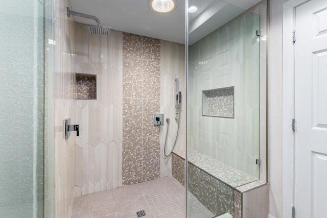 81 Camino Arroyo Place, Palm Desert CA: https://media.crmls.org/mediaz/91a470af-2b2c-4501-baaf-0e6f1cf533ca.jpg