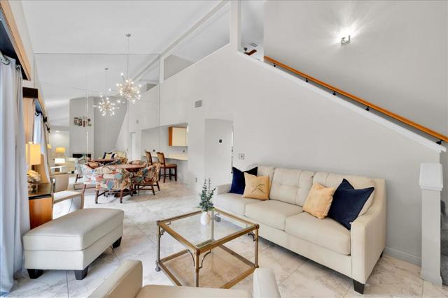 204 Lakecrest Lane, Palm Desert CA: https://media.crmls.org/mediaz/91a48410-dcf1-42d0-8ac8-a9871750a533.jpg