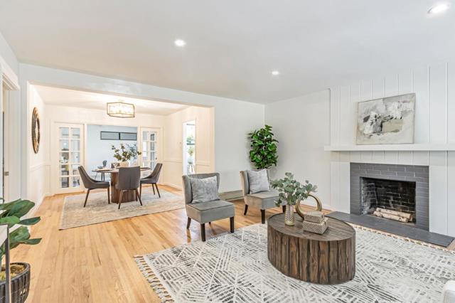928 Peggy Lane, Menlo Park CA: https://media.crmls.org/mediaz/91a50ec9-408f-4933-a4b4-b4ac7f71a246.jpg