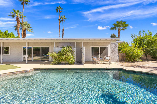 1423 N Avenida Caballeros, Palm Springs, CA 92262